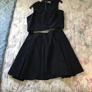 A two-piece skirt set